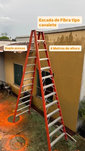 Aluguel escada cavalete 4 metros 