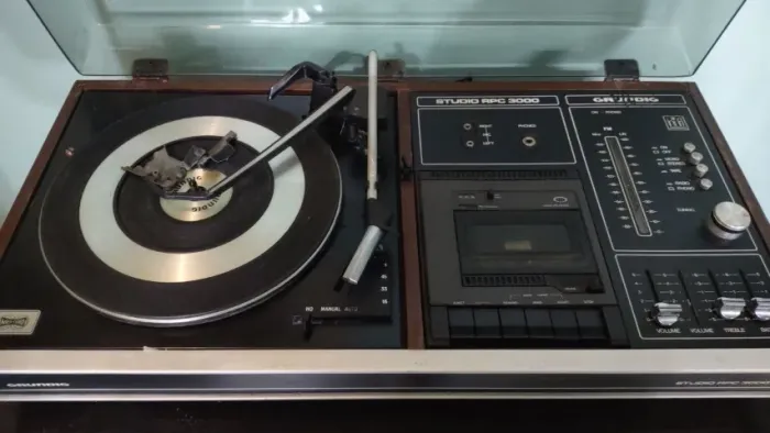 Som 3 em 1 Grundig Studio RPC 3000 - leia atentamente a descrição