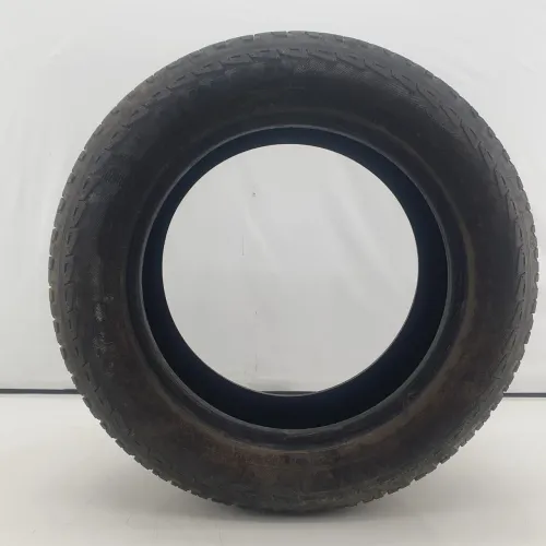 Pneu meia vida 205/60R16 Michelin C/rachaduras
