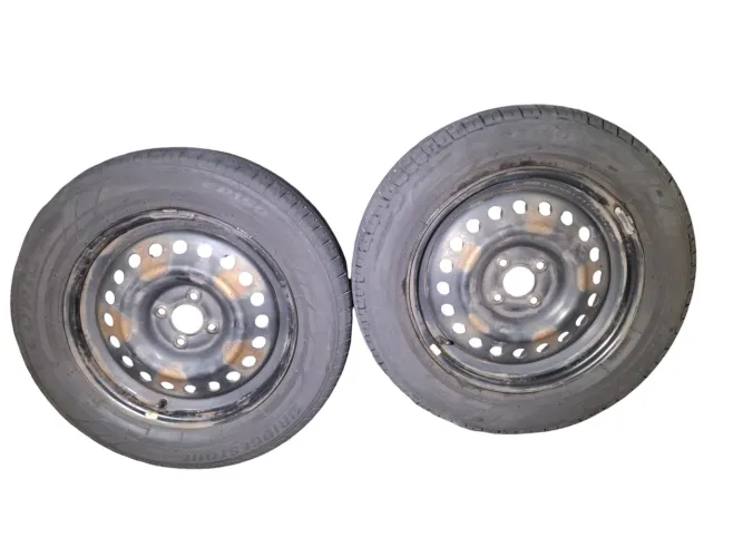 Par Pneus Bridgetone C/roda Original Kicks 205 / 60 R16