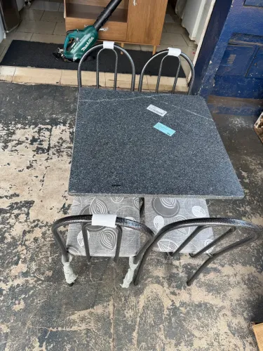 Mesa 4 cadeiras com pedra em granito combino entrega