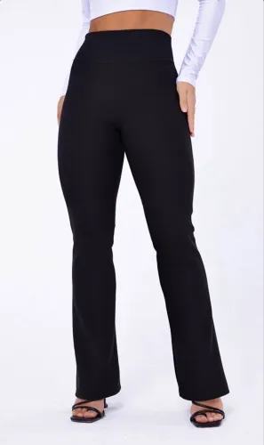 Calça  Flare. Flanekada 