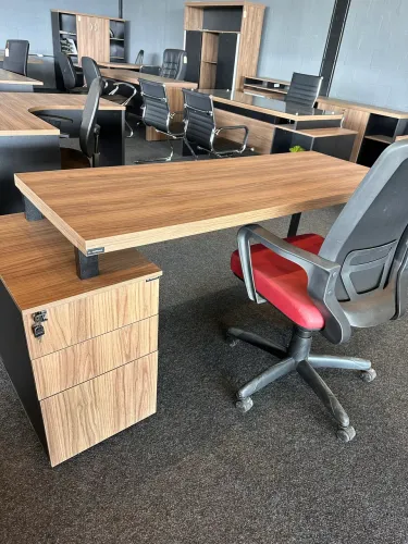MESA INDUSTRIAL COM GAVETEIRO - LOJA IKONMIXOFFICE 