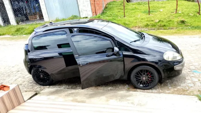 Fiat Punto Essence 1.6 Flex 16V 5P 2013