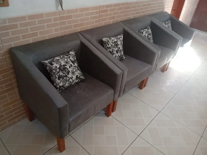 Poltronas Suede R$215.00 cada