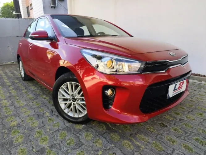 KIA Rio EX 2020 O mais novo da cidade, só tem 27 mil rodados
