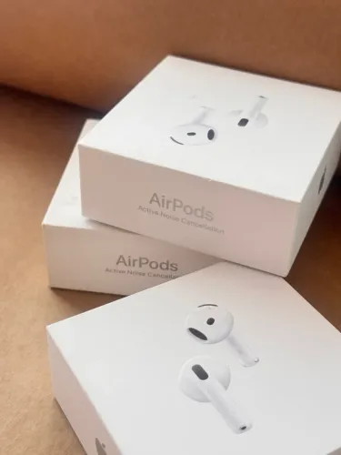 AirPods 4 com Cancelamento de Ruído - Novo!