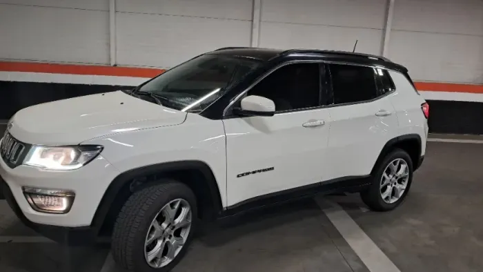 Jeep Compass Longitude 2.0 4X4 Diesel - TROCO MENOR VALOR