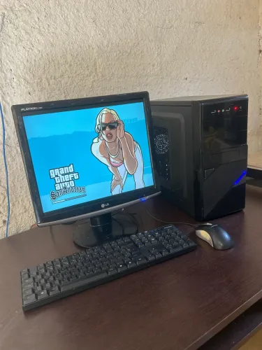 Pc Com Multi Jogos + De 7 Mil Jogos De Fliperama 