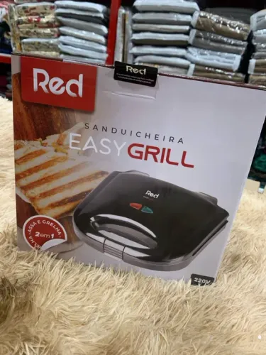 Sanduicheira grill antiaderente ( LACRADA NA CAIXA )