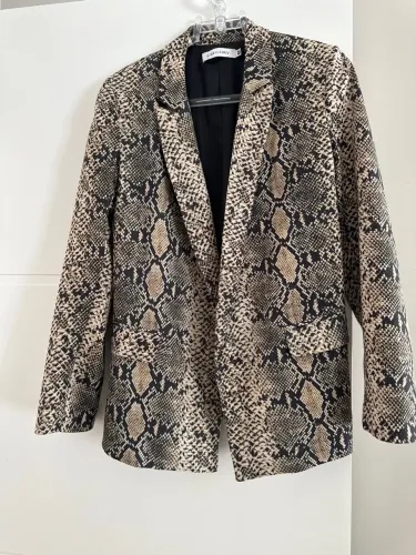 Blazer Feminino Estampa cobra Gregory