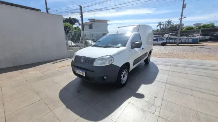 Fiat Fiorino Furgão Work. Hard 1.4 Flex 8V 2P 2016
