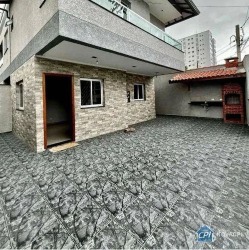 Sobrado individual com 2 Quartos na Aviação em Praia Grande/SP