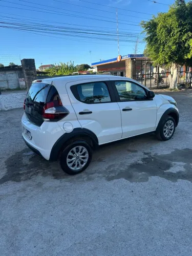 Alugo carro para motorista Uber 99 Pop