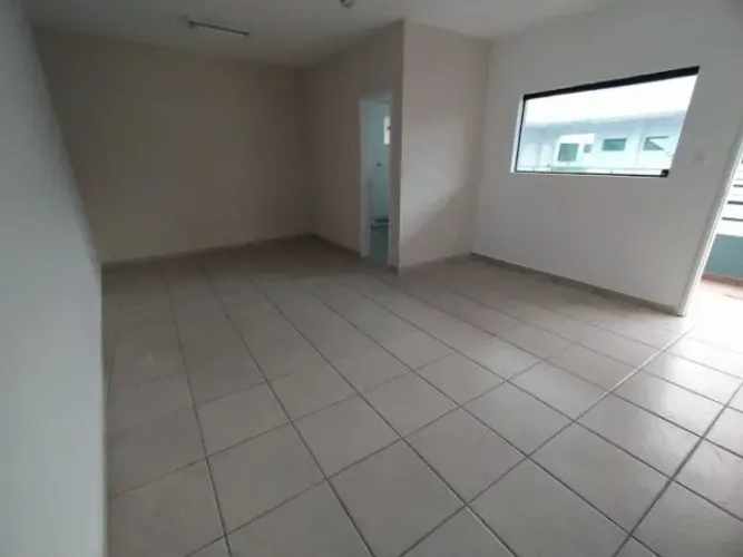 Excelente sala comercial na região Central de Taubaté de 33 m2