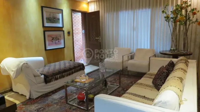 Casa à Venda Planalto Paulista 3 Dormitórios, 2 Vagas, Bem Localizada, Rua Plana