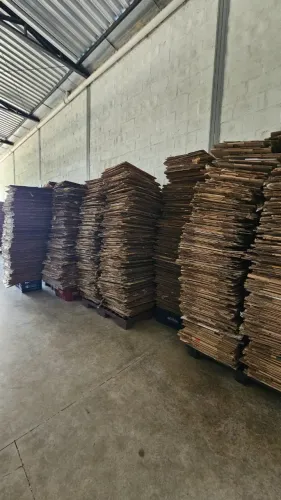 CAIXAS de PAPELÃO mudança todos os tamanhos.