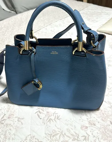 Bolsa Arezzo original em couro azul - Nunca usada kkk