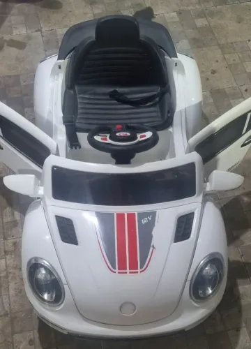 VENDO OU TROCO CARRINHO ELÉTRICO COM CONTROLE REMOTO 