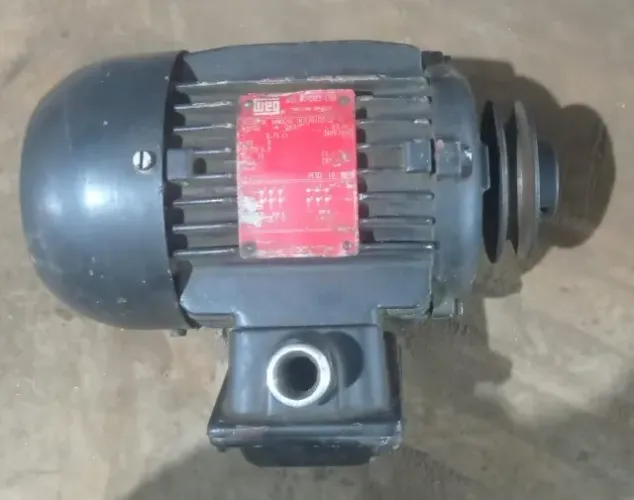 MOTOR ELETRICO TRIFASICO WEG 0.75CV  3400RPM