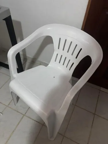 Cadeira de plástico