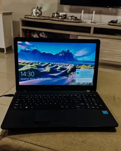 Notebook Samsung Essentials E20 - 8GB RAM