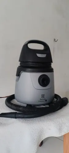Aspirador de pó/água Eletrolux A10 smart
