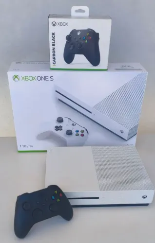 Xbox One S 1 TB + Controle original Séries S Anápolis/Entrego