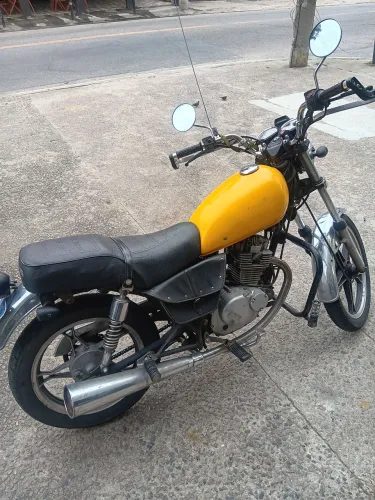 Suzuki intruder