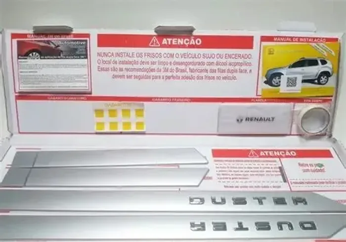 Jogo de Friso Lateral Original Renault Duster Cor Prata Etoile 2014/2019