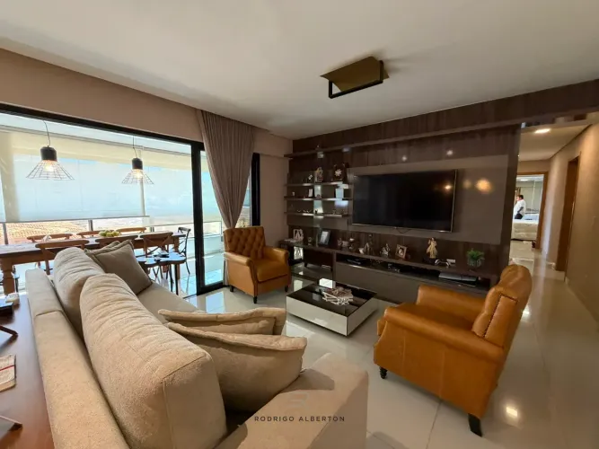 Edificio Wish, com Mobiliado e Decorado, com 209m² e 3 vagas na garagem,