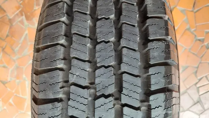 Pneu 205/75 R15 97s Michelin LTX/MS (Novo/Letras Brancas/10x 40,00)