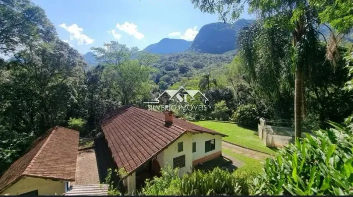 Sítio- Guapimirim, Centro