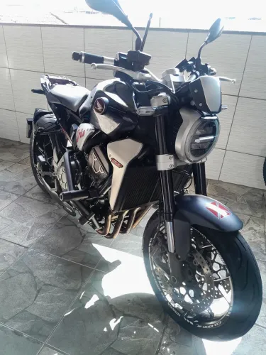 CB1000 2021 linda