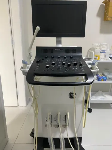 Ultrassom GE Versana Essential HealthCare Com todos Transdutores