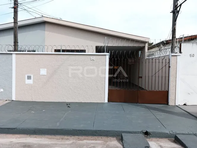 Casa Padrão para Alugar na Vila Morumbi, São Carlos - Conforto e Praticidade!