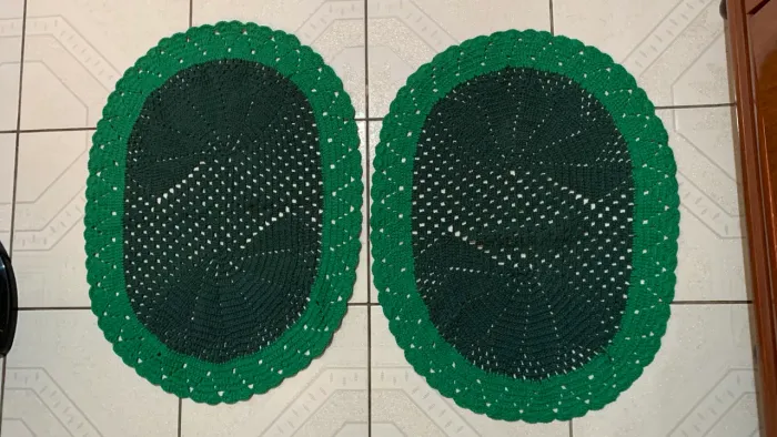 Par tapete croche oval verde artesanal