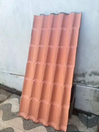 Tenho 3 telhas de PVC pra venda 70 cada.