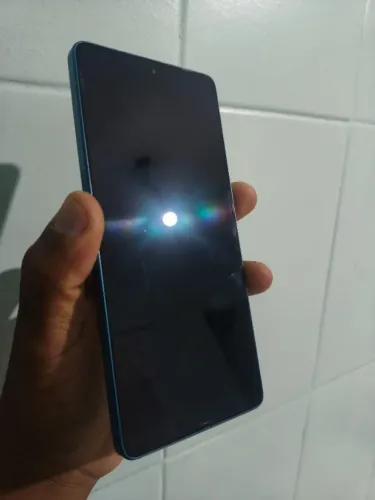 Poco F5 para retirada de peças