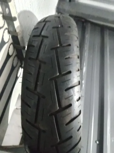 Pneu Pirelli 130/90-15