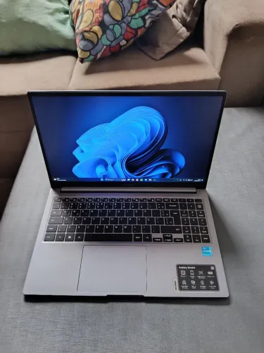 NOTEBOOK IMPECÁVEL 13 GERAÇÃO INTEL | ARMAZENAMENTO SSD | TELA 15,6 FULL HD IPS