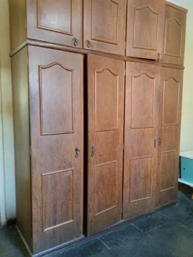 Guarda roupa para doação 