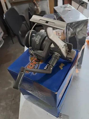 Molinete Centurion 4000 extra spool - Yuki - novo