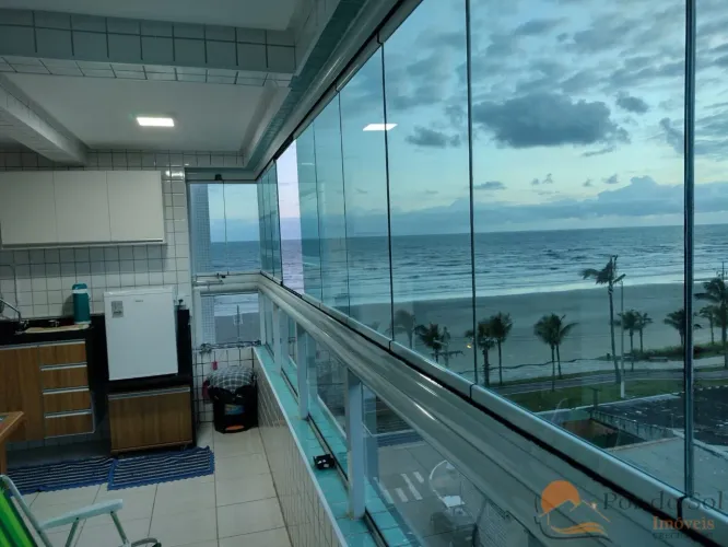 Apartamento com Vista para o Mar, 2 Dormitórios (1 Suíte), Sacada Envidraçada e Lazer Comp