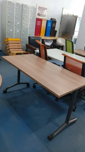 Mesa Reta