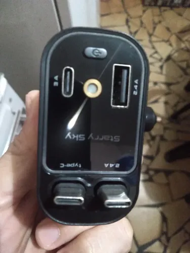 Carregador de celular pra carro .