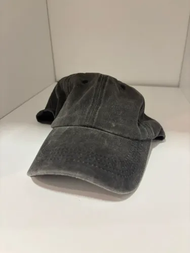 Boné unisex - cinza 