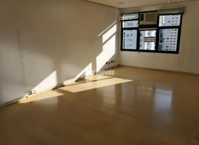 Conjunto Comercial na Vila Nova Conceição ? 40m² com Vaga e Manobrista