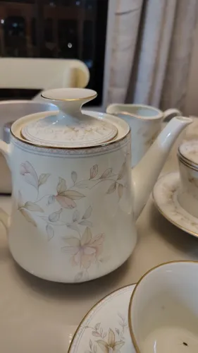 Aparelho de chá em porcelana Schimidt