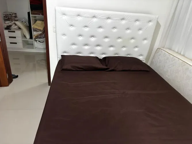 Cama queen + cabeceira